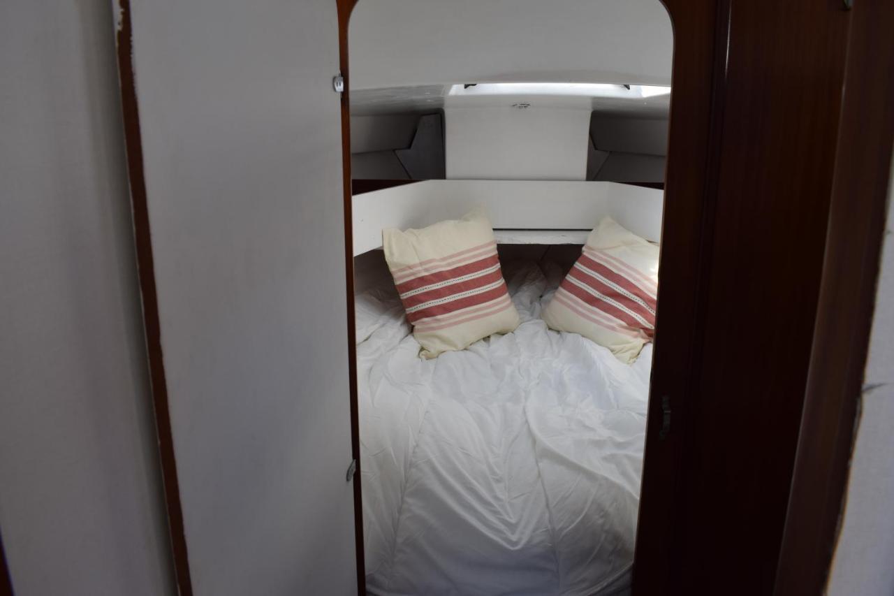 Velero En Puerto De Valencia - E&M Boats Hotel ภายนอก รูปภาพ
